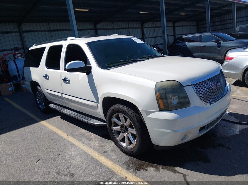 2011 GMC YUKON XL 1500 DENALI | 1GKS1MEF4BR101829 | UPCARS