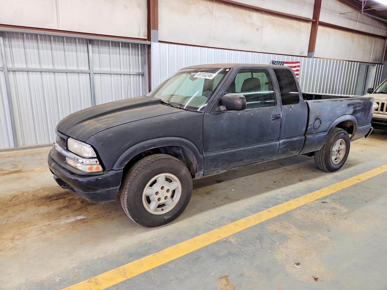 2000 CHEVROLET S10 | 1GCDT19W8YK225241 | UPCARS