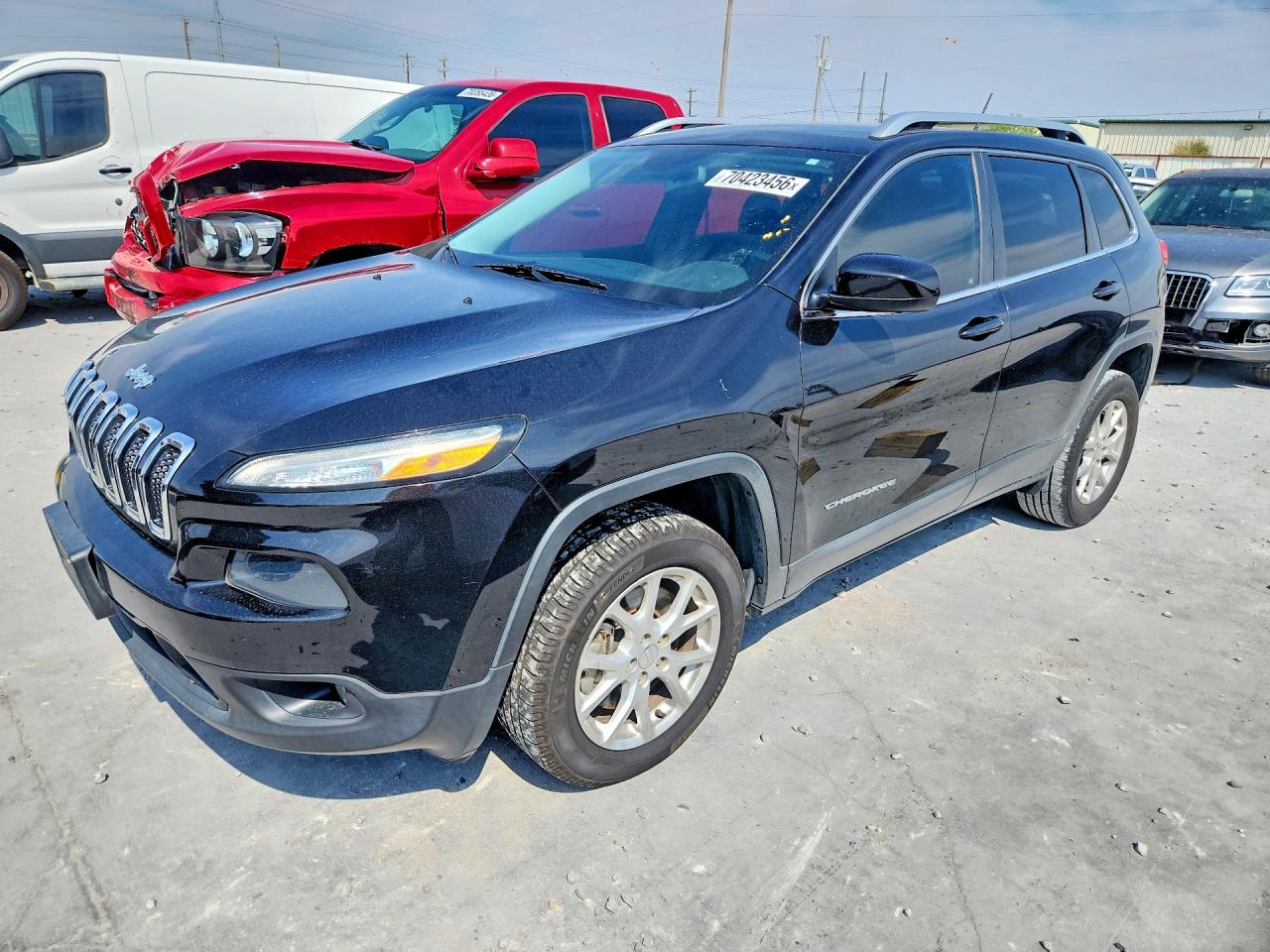 2015 JEEP CHEROKEE LATITUDE | 1C4PJLCS9FW782069 | UPCARS