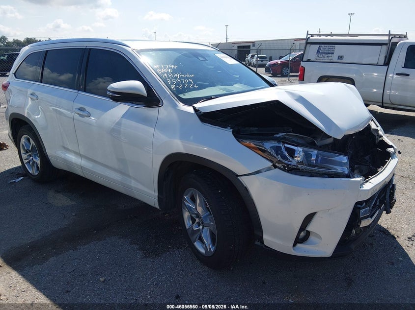 2019 TOYOTA HIGHLANDER LIMITED | 5TDYZRFH5KS359709 | UPCARS