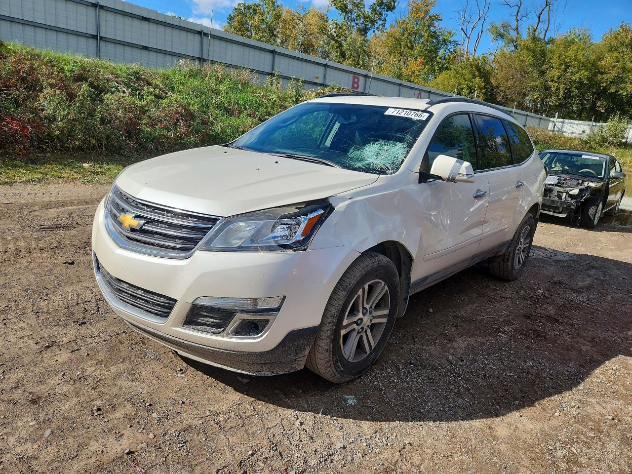 2015 CHEVROLET TRAVERSE LT | 1GNKRHKD2FJ295769 | UPCARS