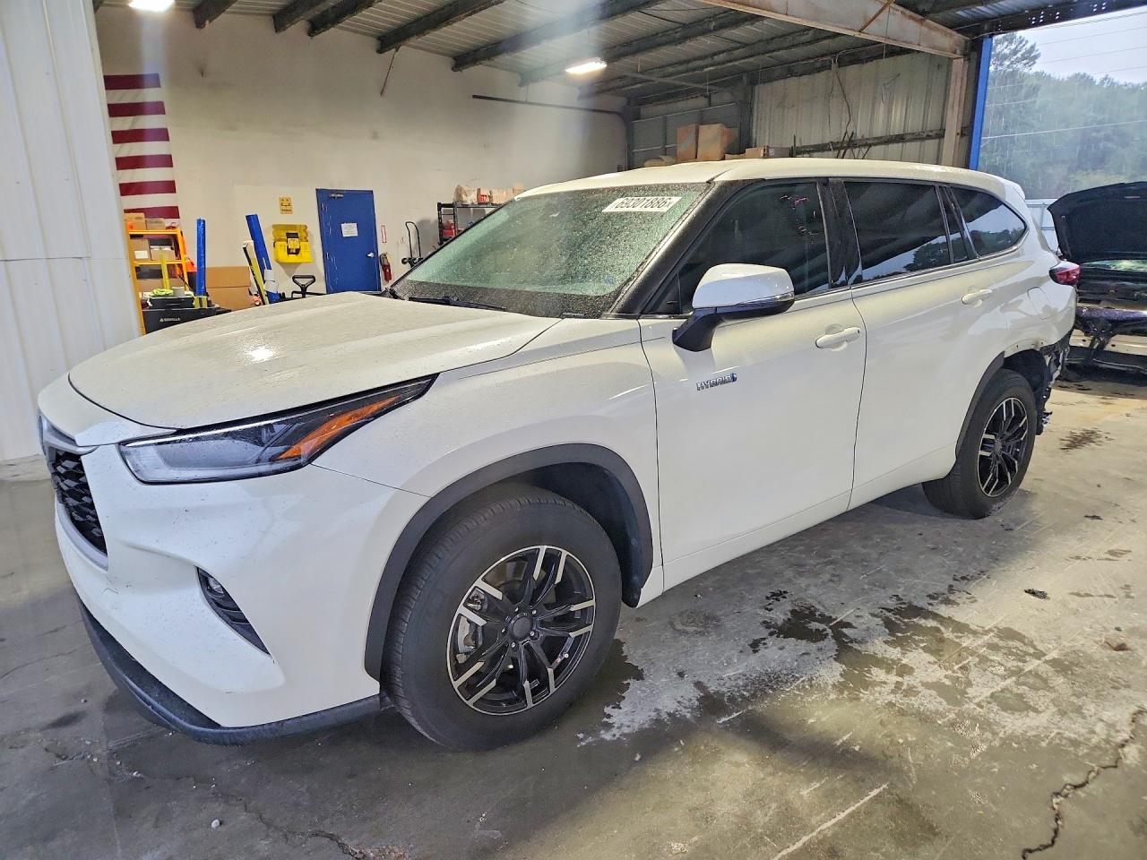 2021 TOYOTA HIGHLANDER HYBRID LE | 5TDZARAH2MS504663 | UPCARS