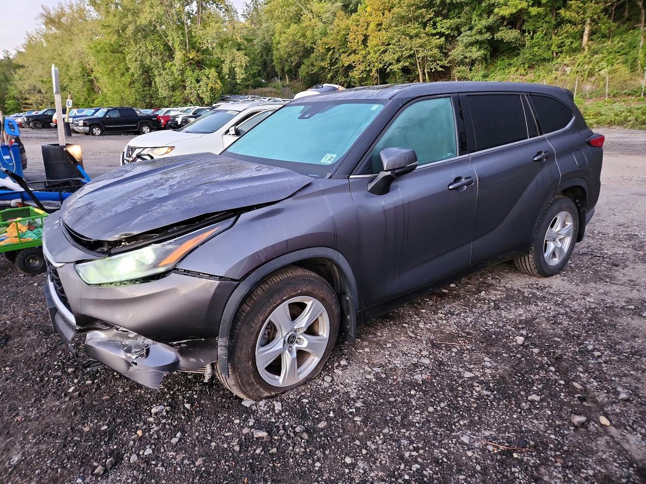 2022 TOYOTA HIGHLANDER LE | 5TDBZRBH9NS565065 | UPCARS