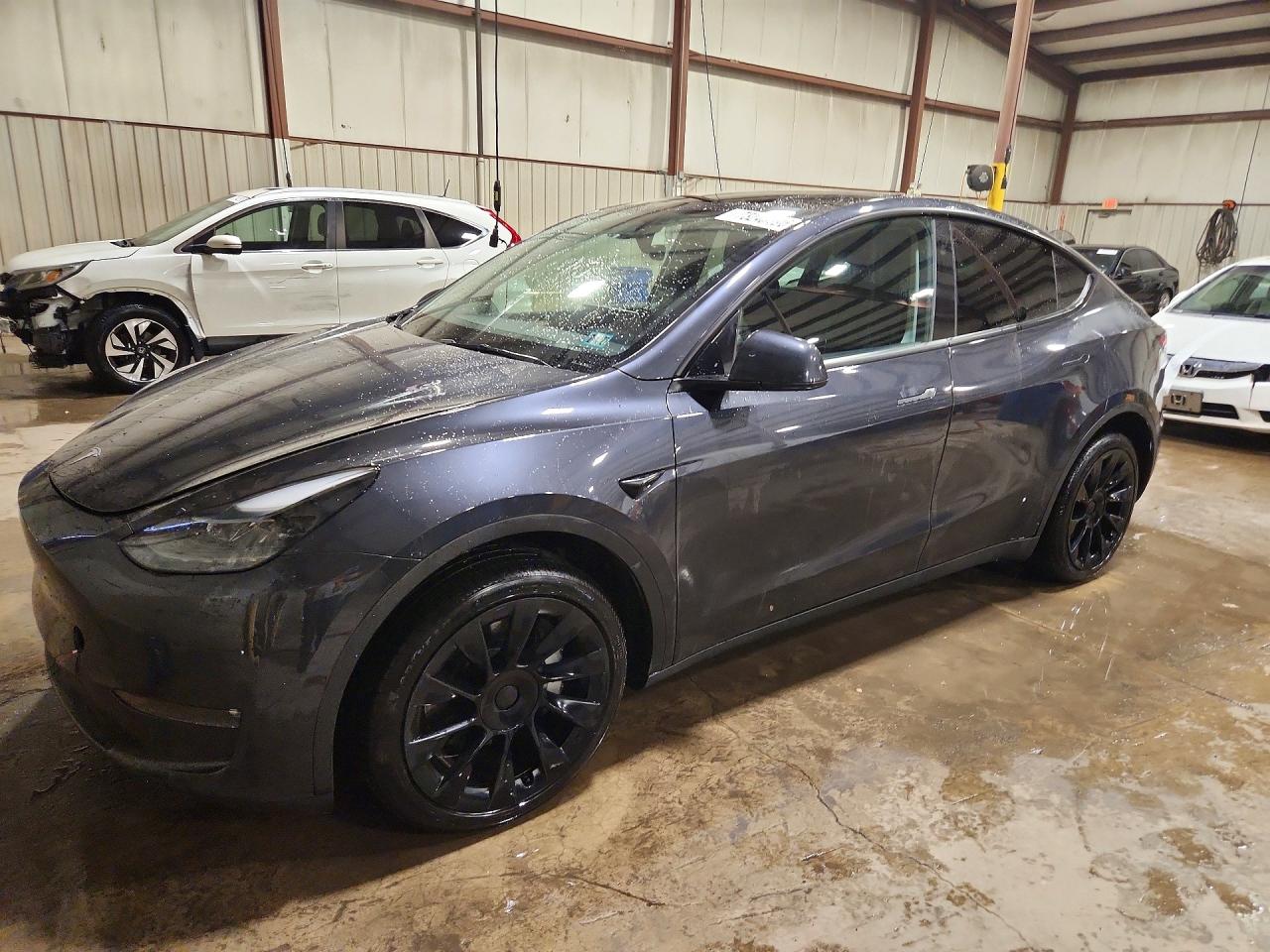 2024 TESLA MODEL Y | 7SAYGDEEXRF991008 | UPCARS