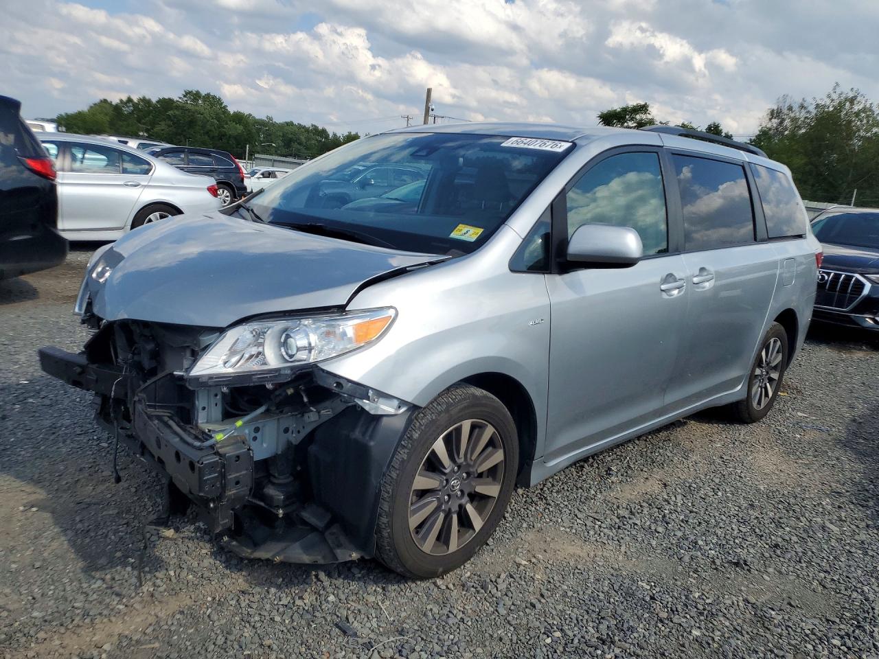 2019 TOYOTA SIENNA LE | 5TDJZ3DC5KS226227 | UPCARS