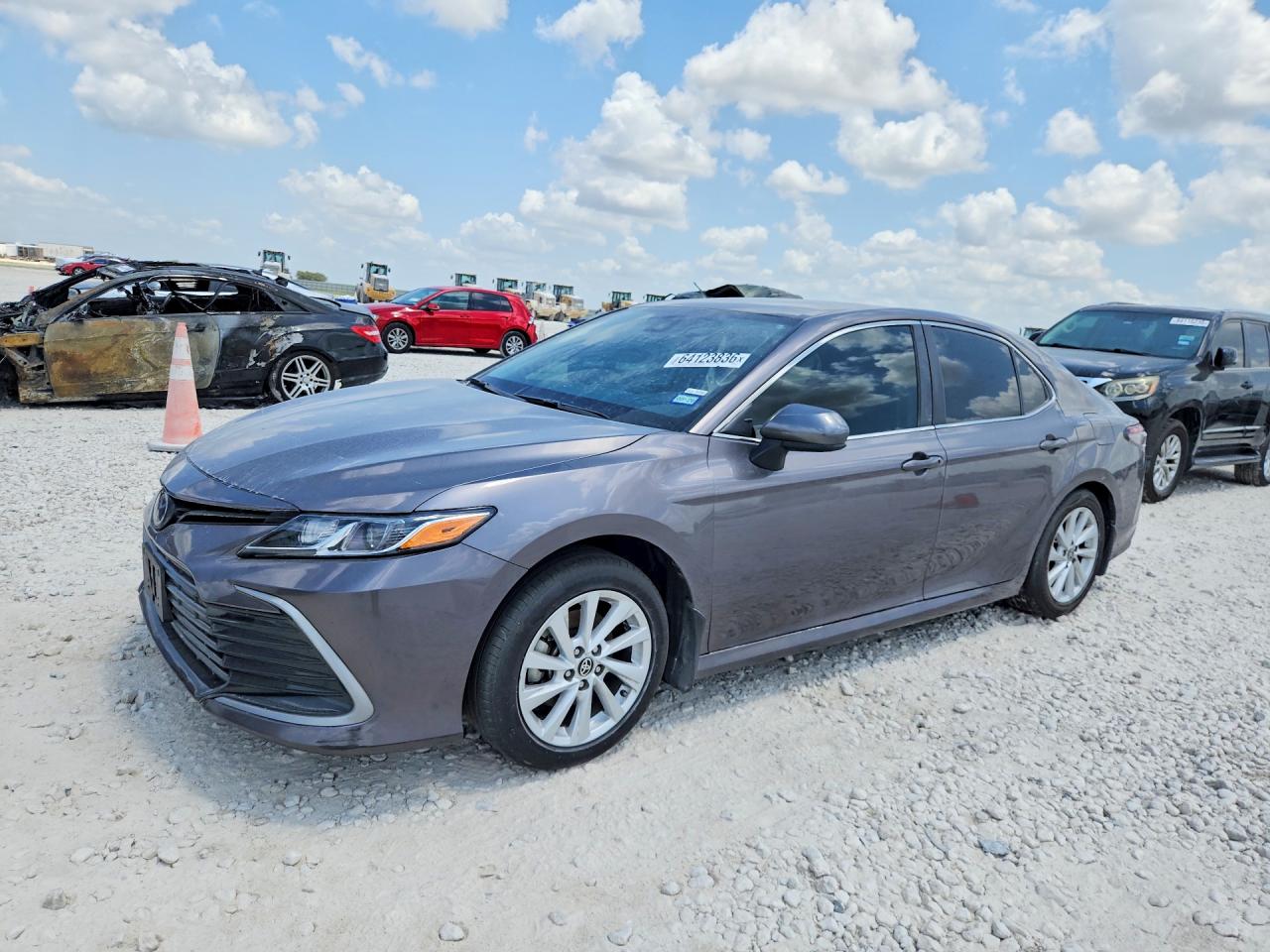 2024 TOYOTA CAMRY LE | 4T1C11AK3RU256716 | UPCARS