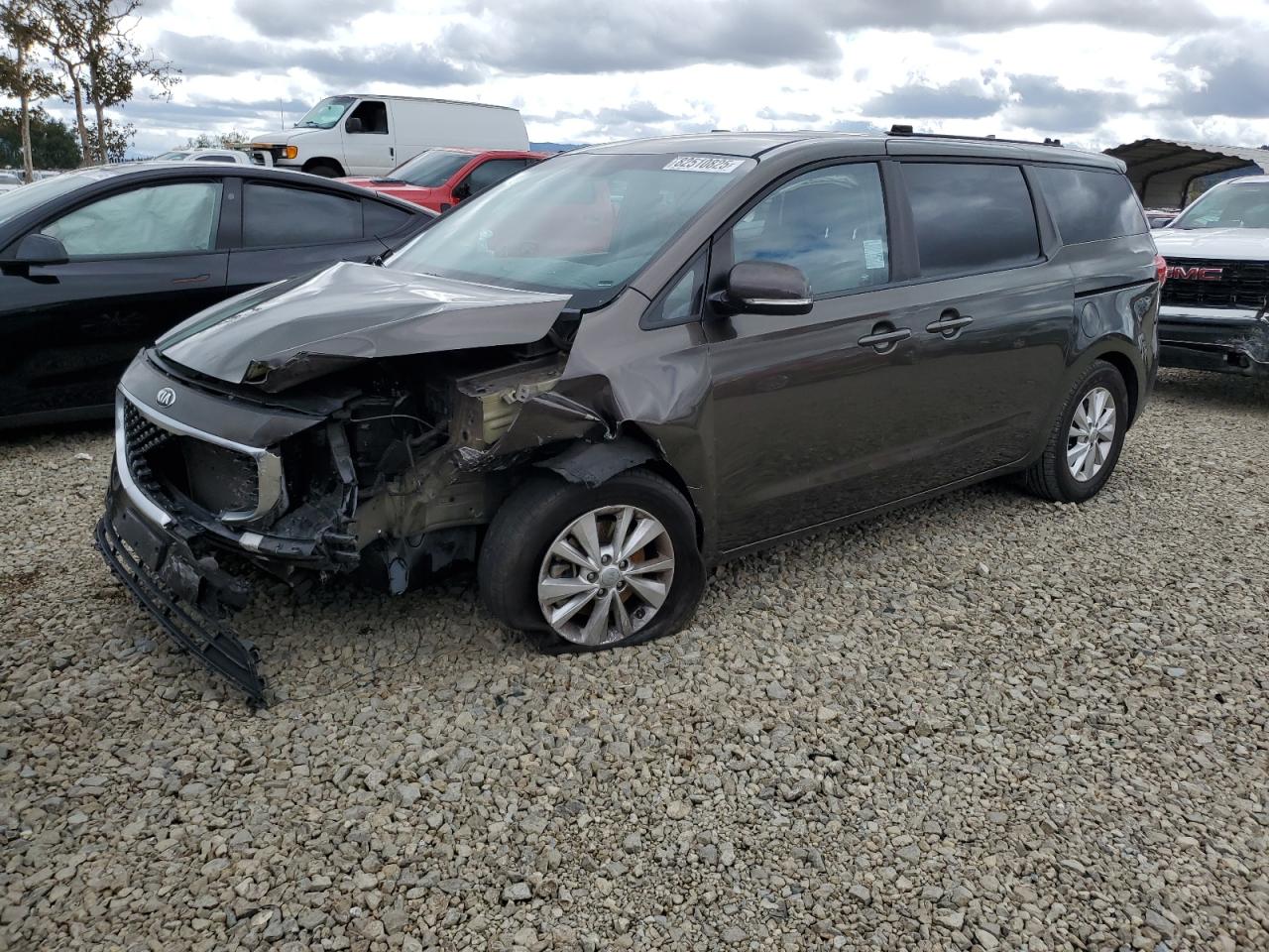 2017 KIA SEDONA LX | KNDMB5C12H6222173 | UPCARS