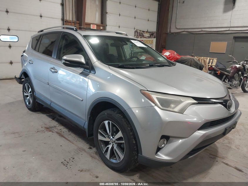 2017 TOYOTA RAV4 XLE | 2T3RFREVXHW591475 | UPCARS