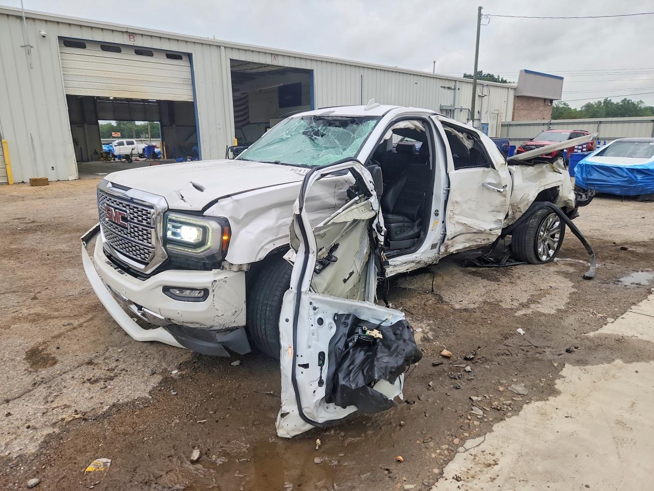 2018 GMC SIERRA K1500 DENALI | 3GTU2PEJ3JG113234 | UPCARS