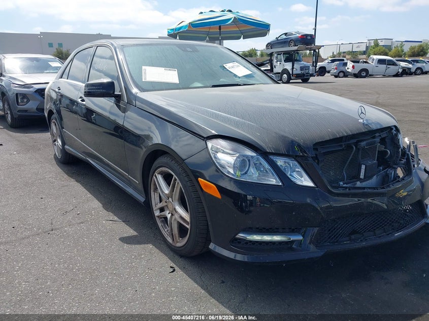 2013 MERCEDES-BENZ E 550 4MATIC | WDDHF9BB8DA728725 | UPCARS