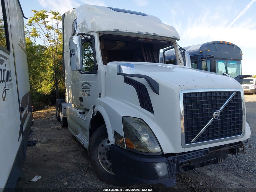 2015 VOLVO VNL | 4V4NC9EH3FN908880 | UPCARS