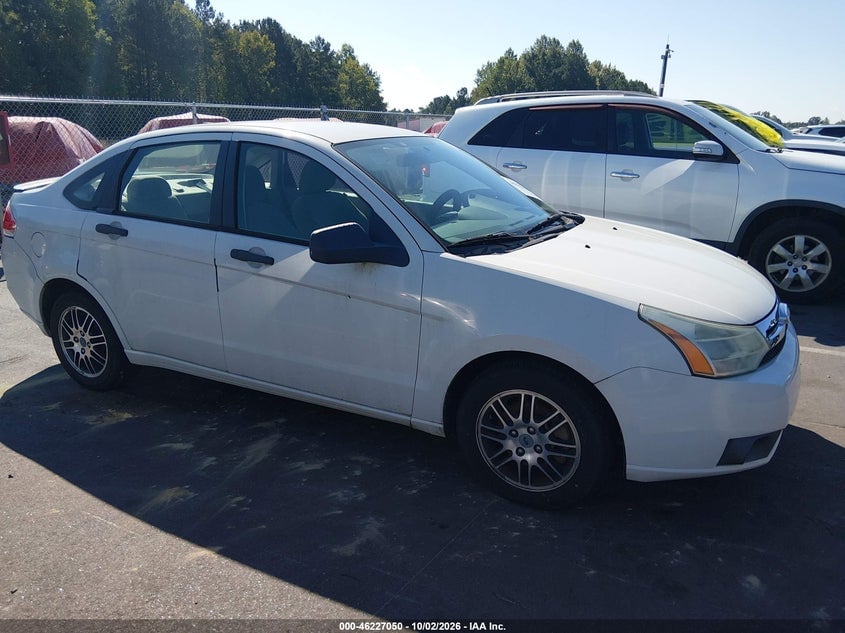 2010 FORD FOCU SE | 1FAHP3FN3AW212429 | UPCARS