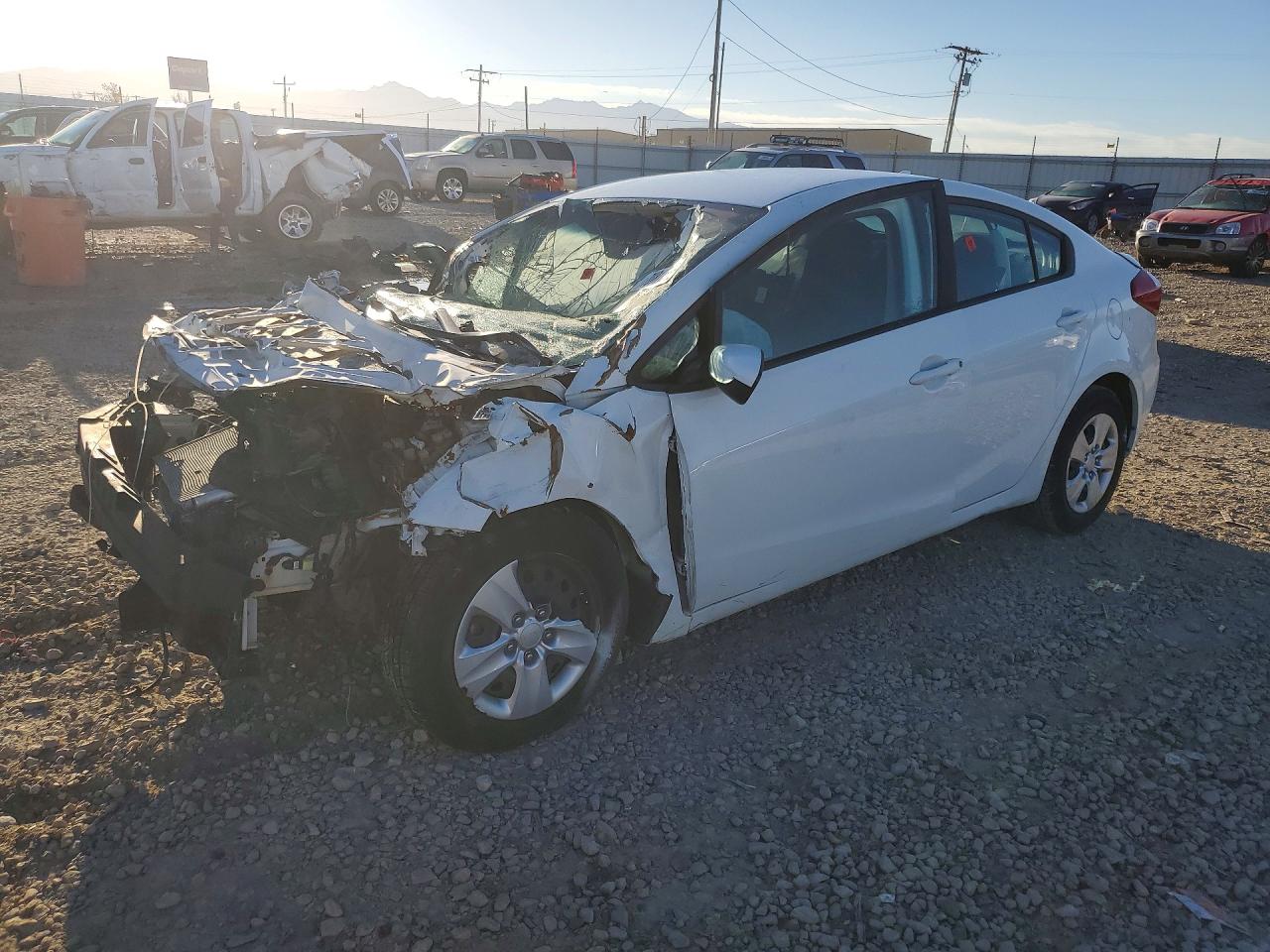 2016 KIA FORTE LX | KNAFK4A6XG5619746 | UPCARS