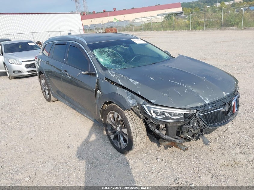 2018 BUICK REGAL TOURX ESSENCE | W04GV8SX0J1087512 | UPCARS