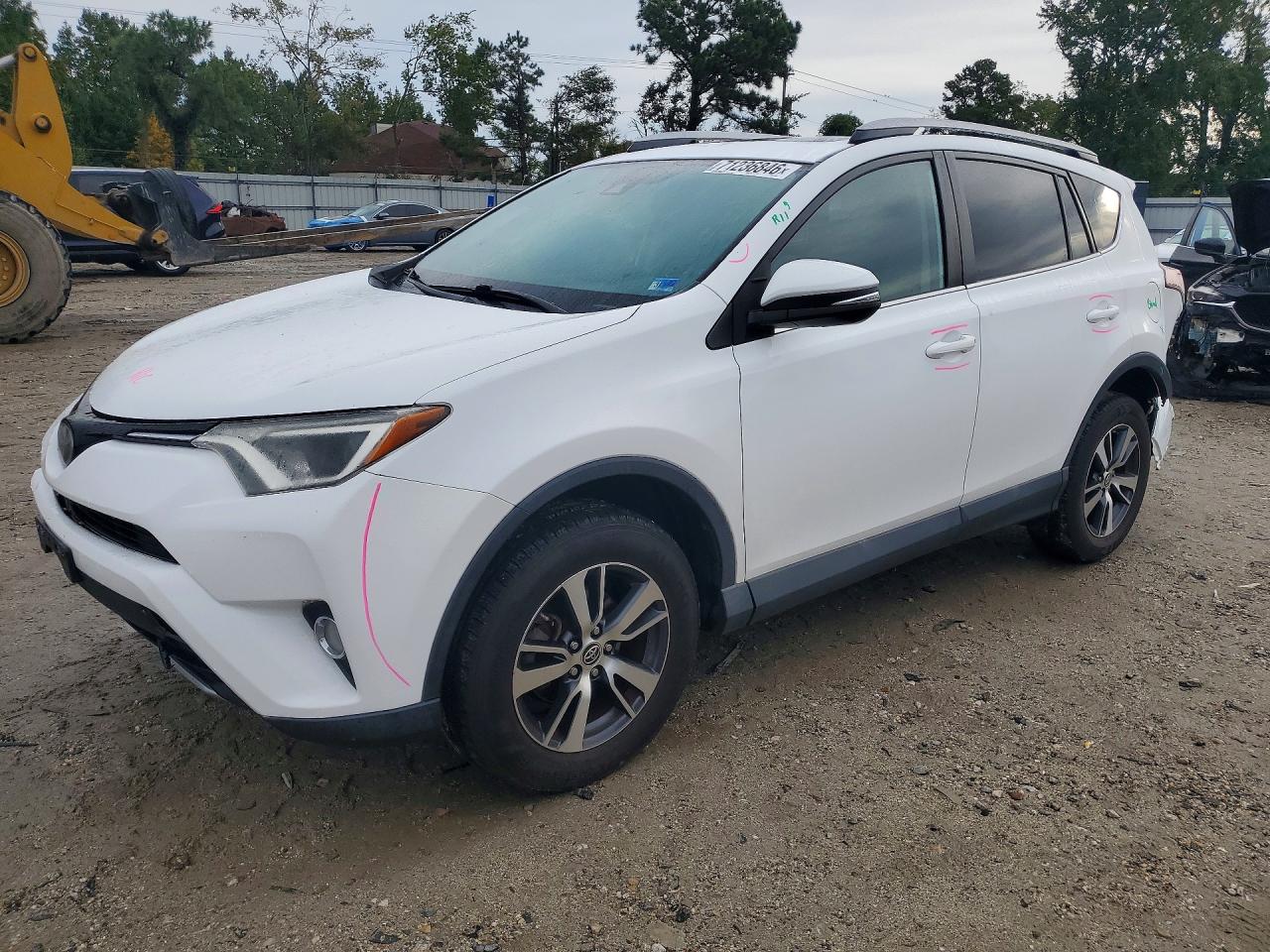 2018 TOYOTA RAV4 XLE | 2T3RFREV5JW753020 | UPCARS