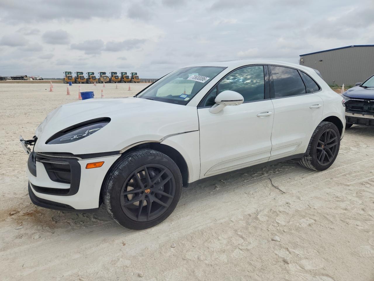 2022 PORSCHE MACAN | WP1AA2A5XNLB06208 | UPCARS