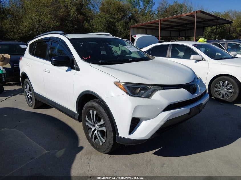 2018 TOYOTA RAV4 LE | JTMZFREV3JJ735677 | UPCARS