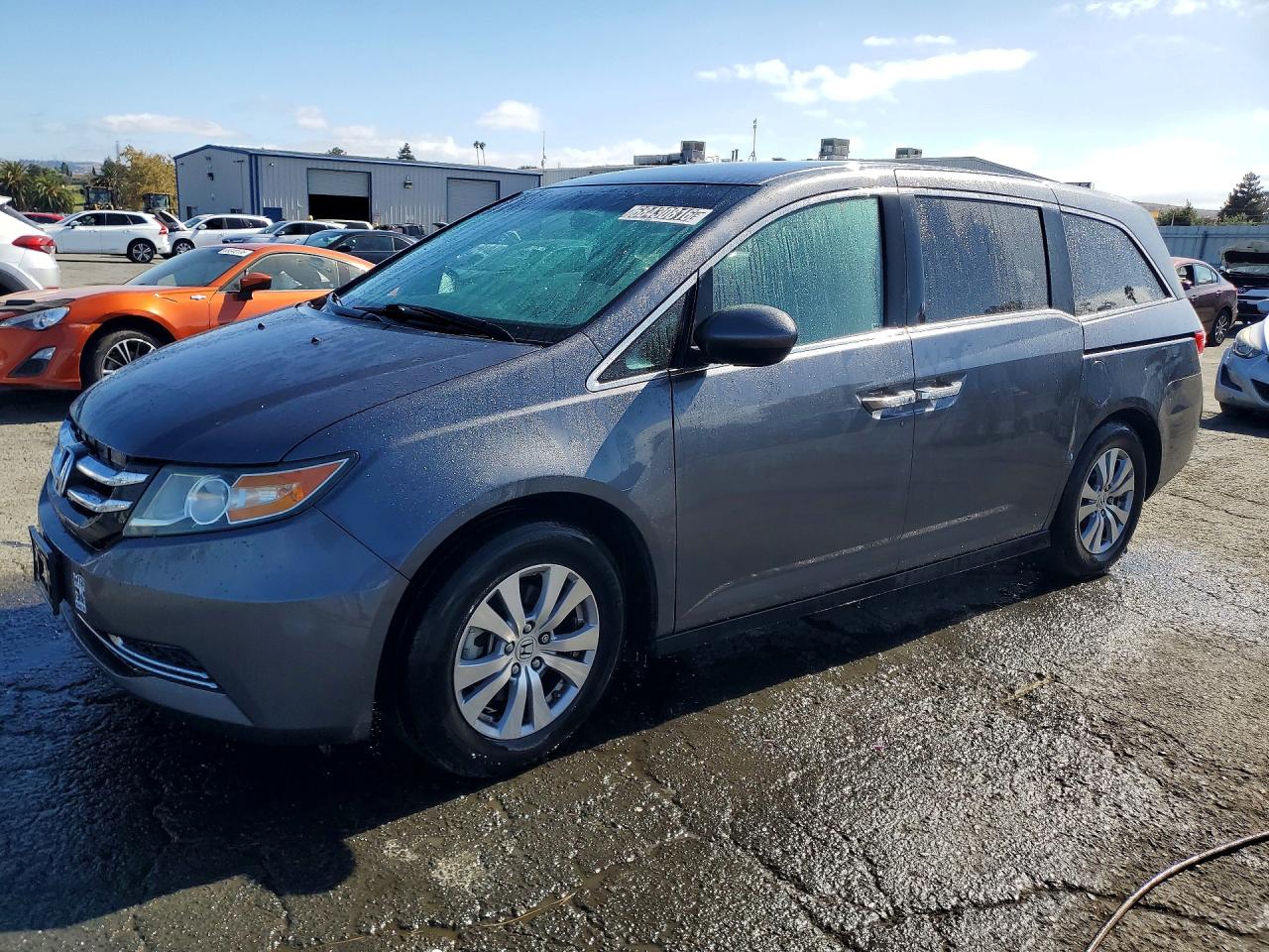 2016 HONDA ODYSSEY SE | 5FNRL5H34GB122561 | UPCARS