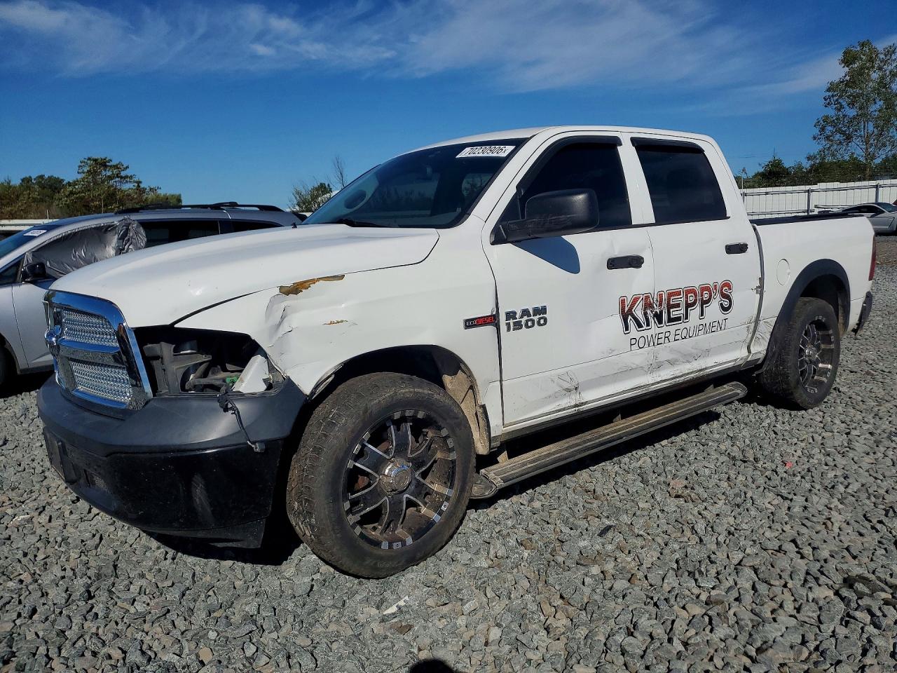 2015 RAM 1500 | 1C6RR7KM2FS617166 | UPCARS