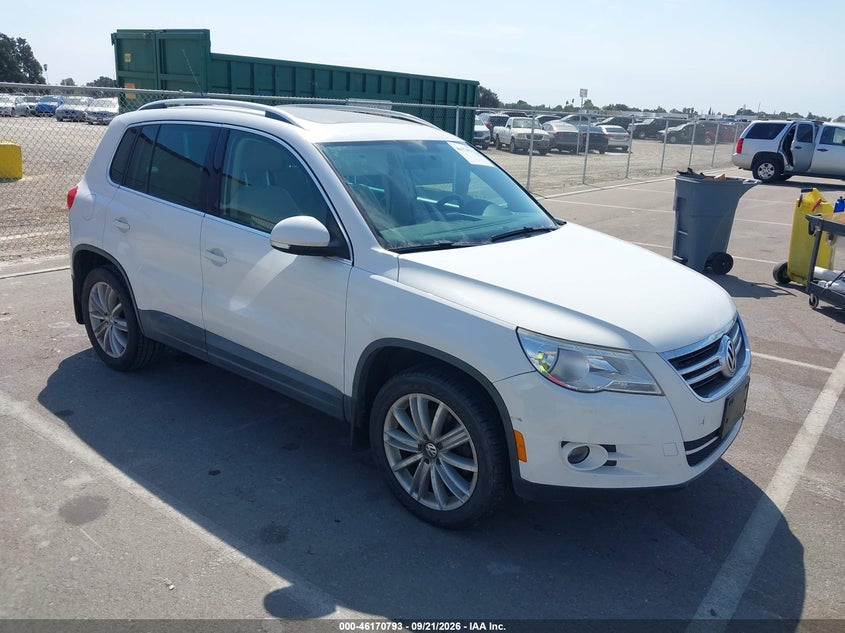 2011 VOLKSWAGEN TIGUAN SE | WVGAV7AX5BW523892 | UPCARS