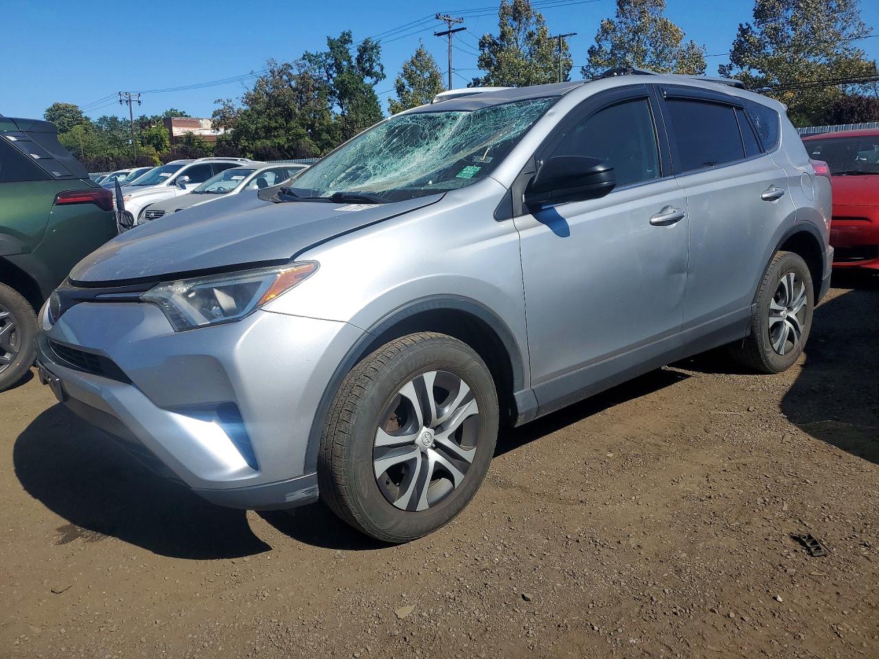 2018 TOYOTA RAV4 LE | JTMBFREV0JJ229855 | UPCARS