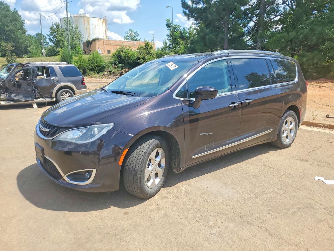 2017 CHRYSLER PACIFICA TOURING L PLUS | 2C4RC1EG0HR764068 | UPCARS