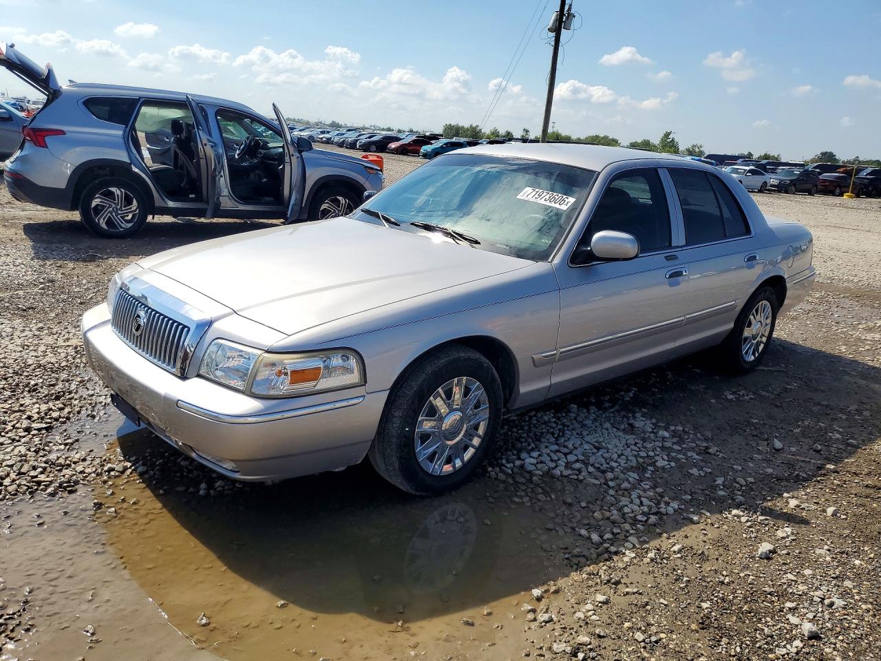 2008 MERCURY GRMARQUIS GS | 2MEFM74V36X619603 | UPCARS