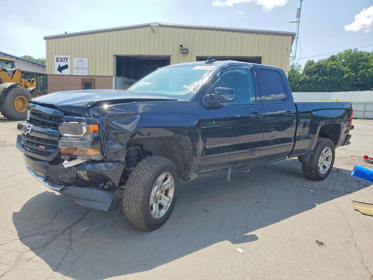 2017 CHEVROLET SILVERADO K1500 LT | 1GCVKREC9HZ317466 | UPCARS