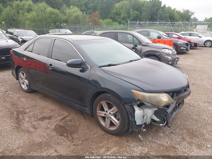 2014 TOYOTA CAMRY SE | 4T1BF1FK6EU335670 | UPCARS