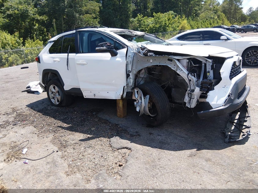 2020 TOYOTA RAV4 XLE | 2T3P1RFV2LC084861 | UPCARS