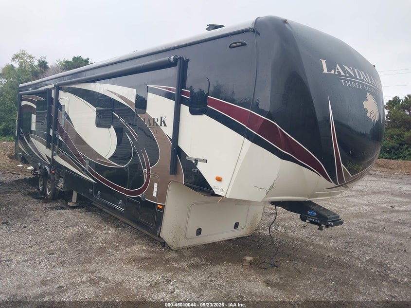 2017 HEARTLAND RV LANDMARK | 5SFBG4325HE342967 | UPCARS