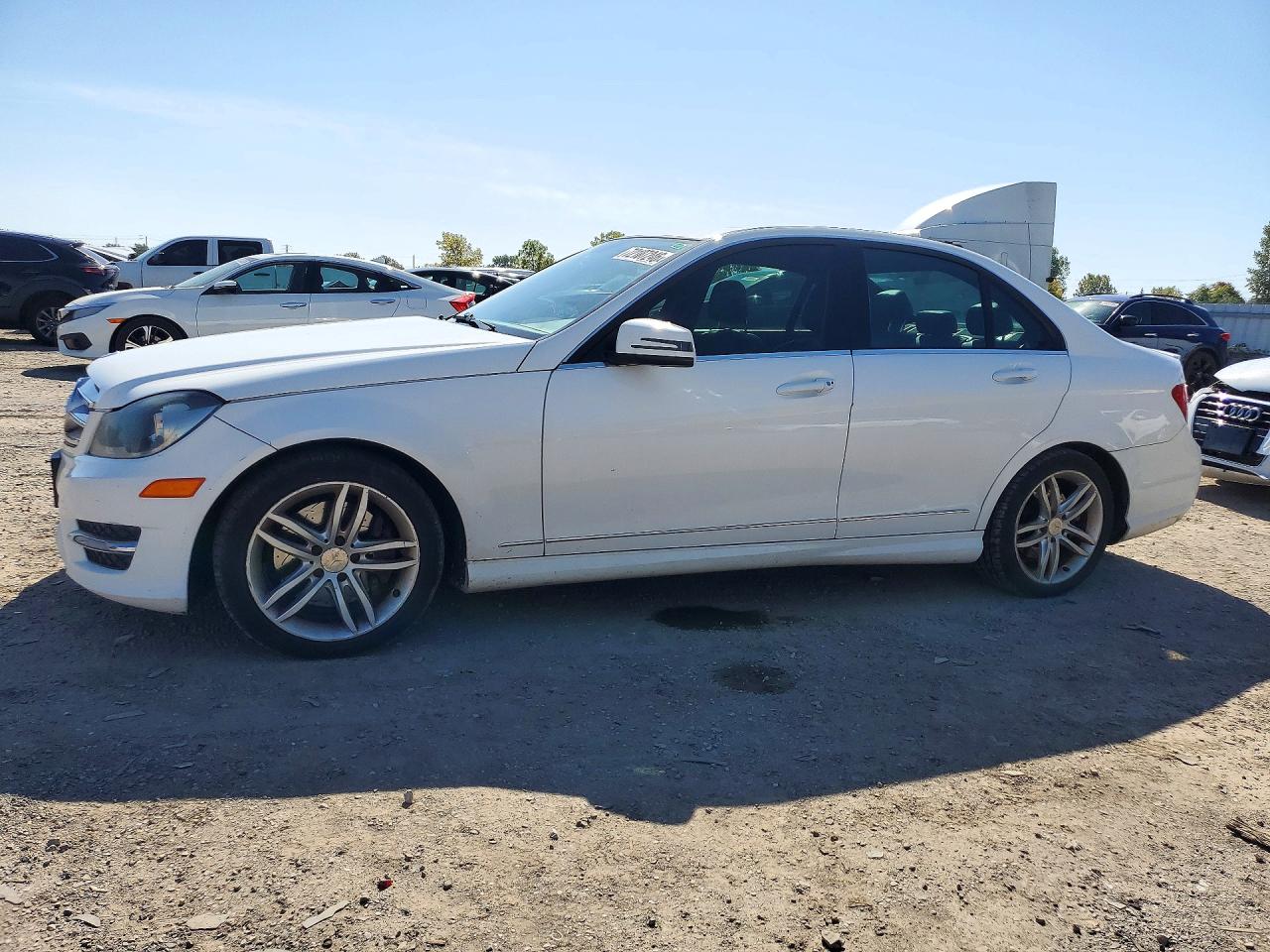 2013 MERCEDES-BENZ C-CLASS 300 4MATIC | WDDGF8AB1DA826812 | UPCARS