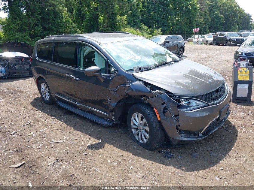 2018 CHRYSLER PACIFICA TOURING L PLUS | 2C4RC1EG5JR318147 | UPCARS