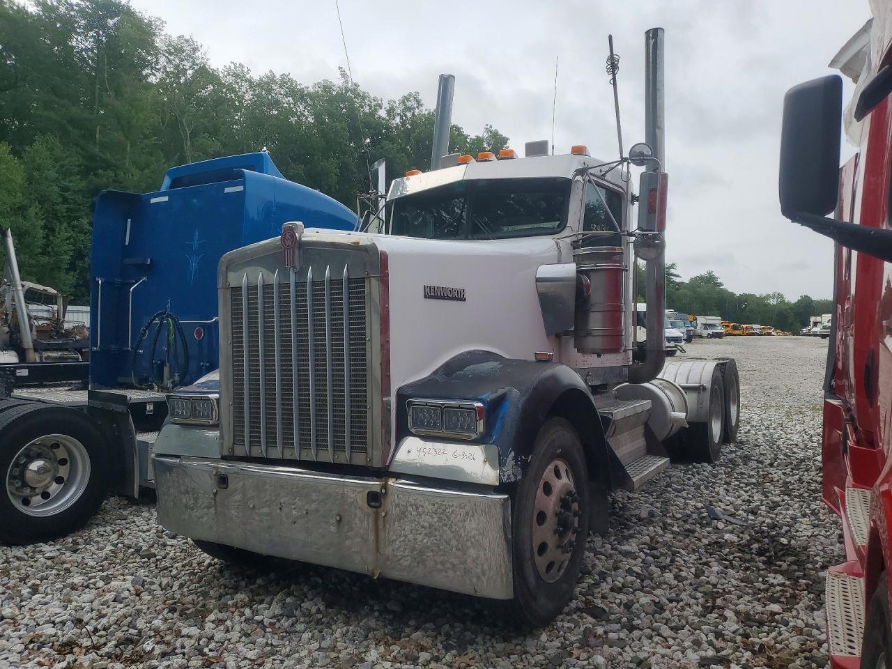 2006 KENWORTH ALL OTHER W900 SEMI TRUCK | 1XKWD49X16J148557 | UPCARS
