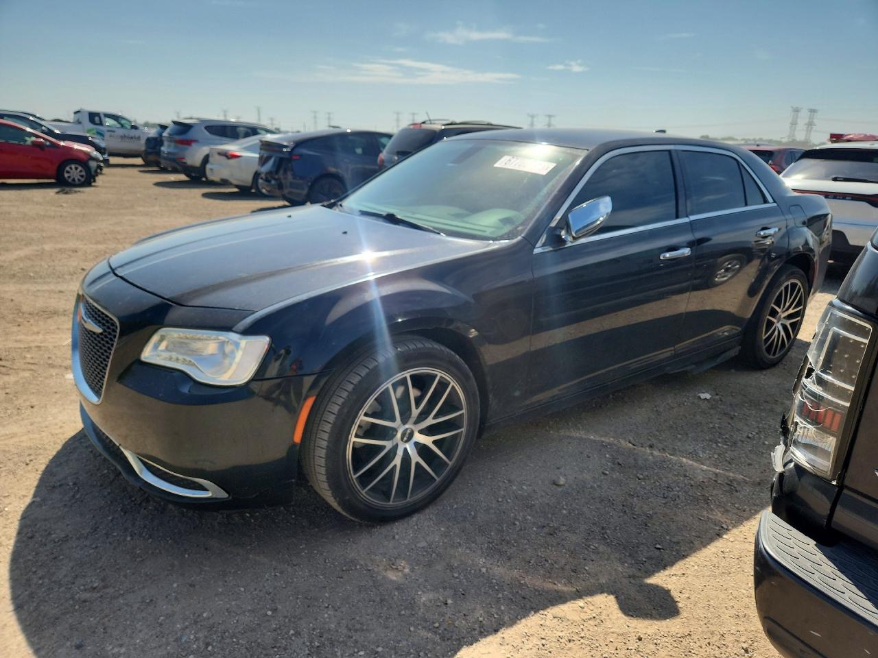 2018 CHRYSLER 300 | 2C3CCAKG0JH177511 | UPCARS