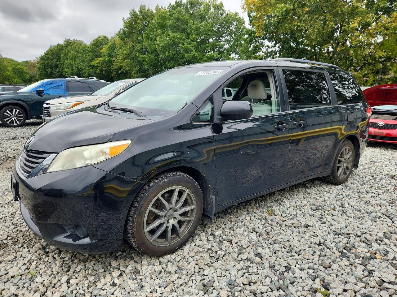 2012 TOYOTA SIENNA LE | 5TDJK3DC1CS047768 | UPCARS