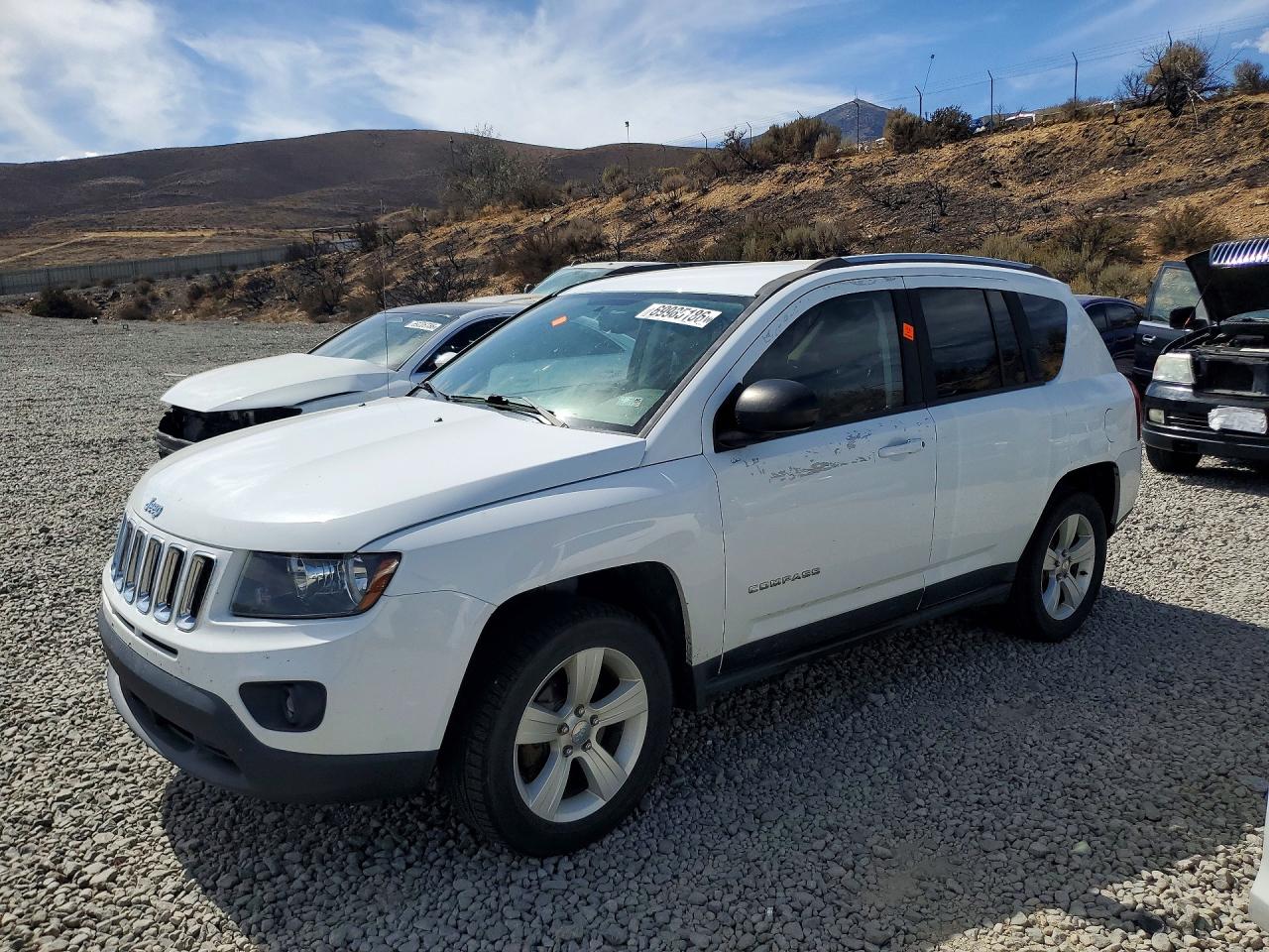 2016 JEEP COMPAS SPORT | 1C4NJCBA1GD743795 | UPCARS