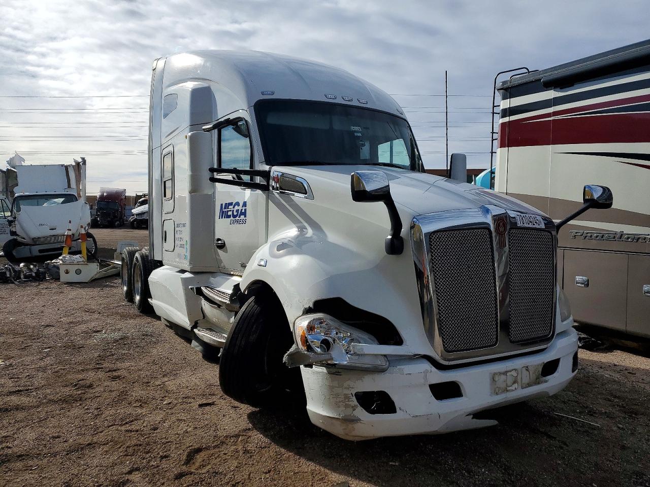 2020 KENWORTH ALL OTHER T680 SEMI TRUCK | 1XKYDP9X5LJ389382 | UPCARS