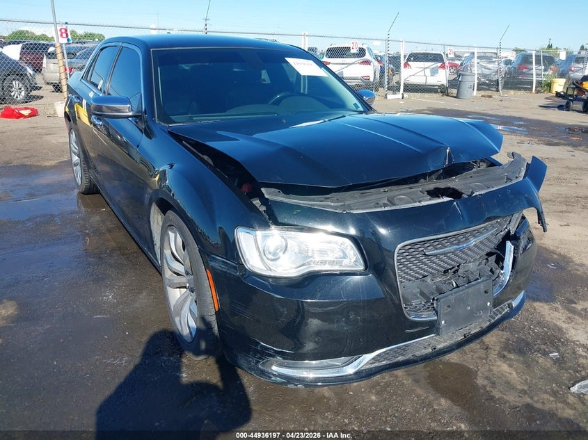 2019 CHRYSLER 300 LIMITED | 2C3CCAEG2KH528237 | UPCARS