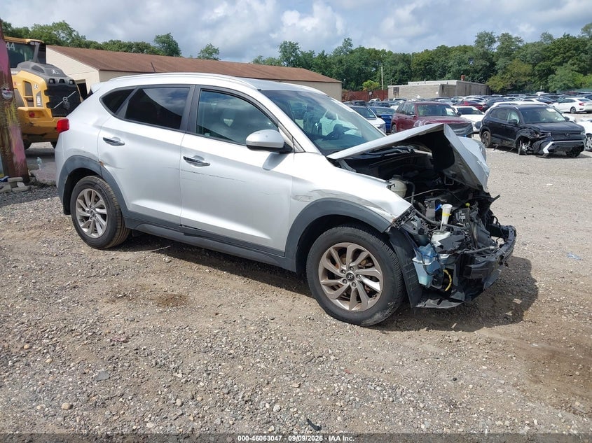 2016 HYUNDAI TUCSON SE | KM8J3CA48GU114924 | UPCARS