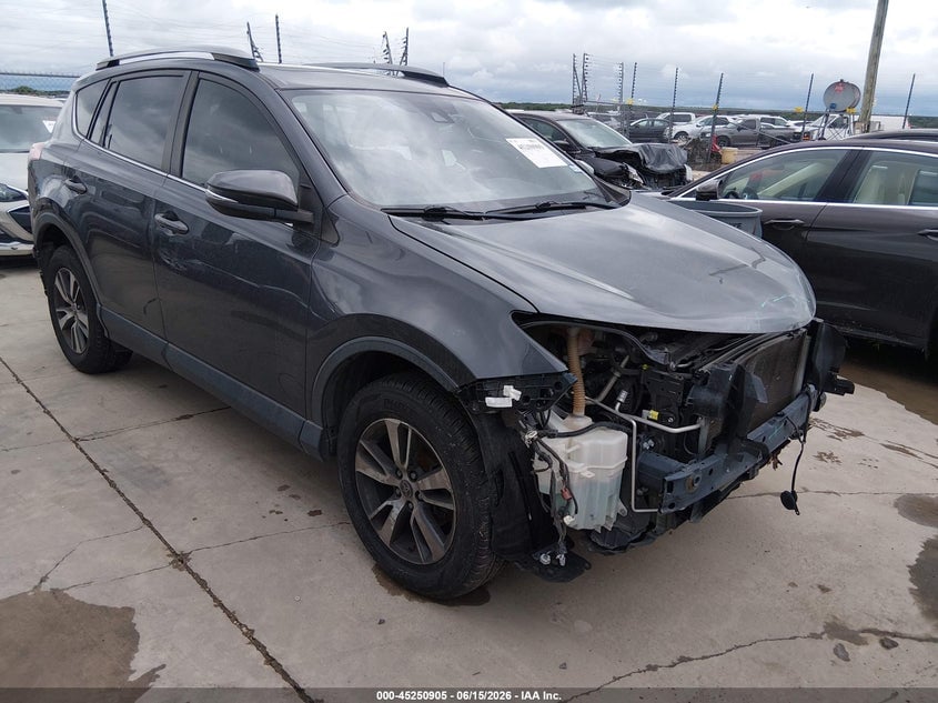 2018 TOYOTA RAV4 XLE | JTMWFREV1JD119770 | UPCARS