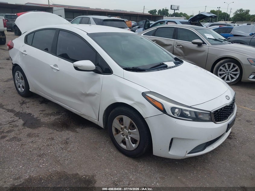 2018 KIA FORTE LX | 3KPFL4A79JE197022 | UPCARS