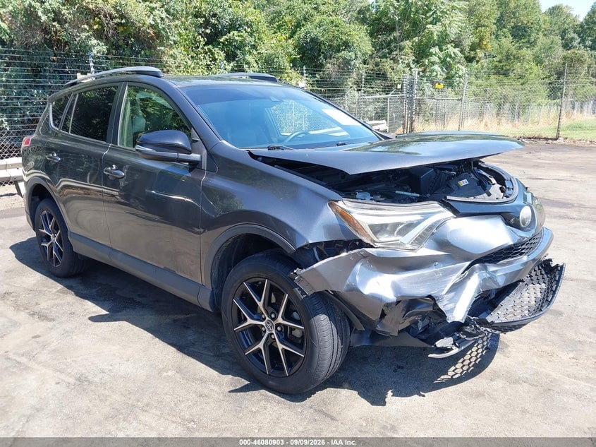 2018 TOYOTA RAV4 SE | JTMNFREV3JD126585 | UPCARS