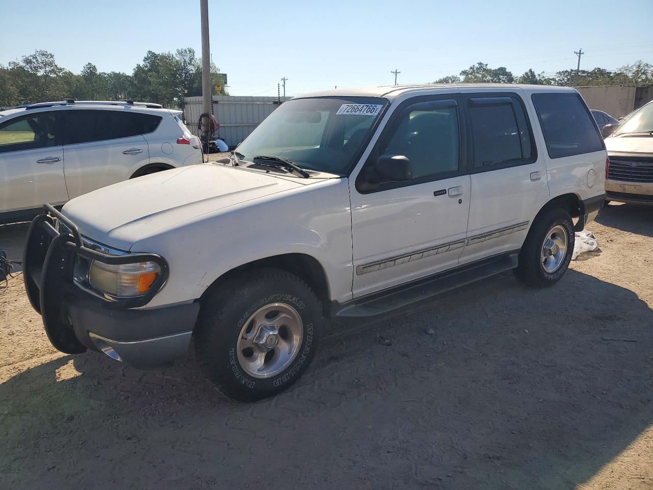 2000 FORD EXPLORER XLT | 1FMZU63E7YZB06888 | UPCARS