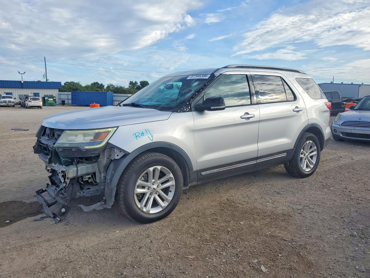 2017 FORD EXPLORER XLT | 1FM5K7D82HGA27031 | UPCARS