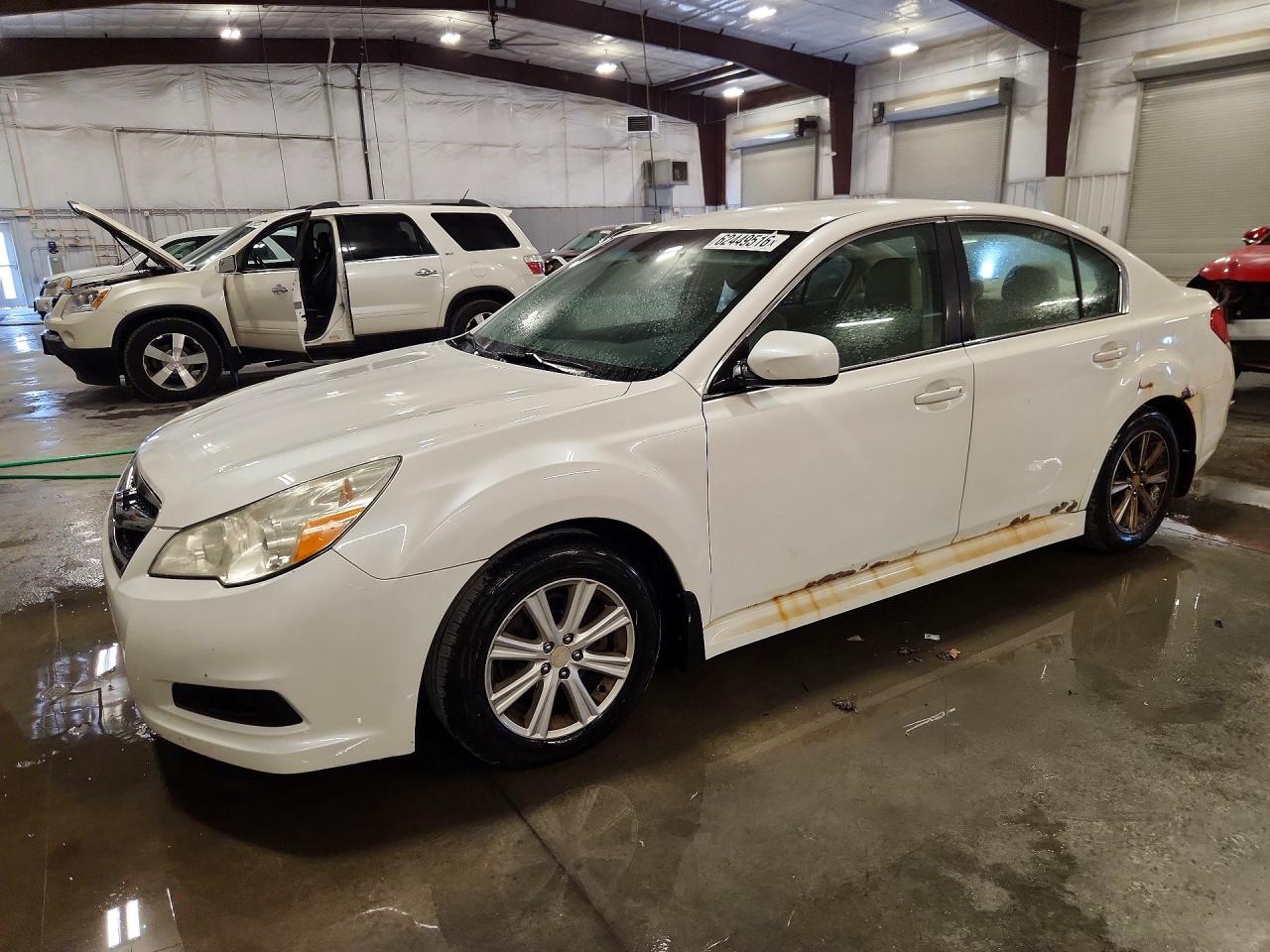 2011 SUBARU LEGACY 2.5I PREMIUM | 4S3BMCC66B3215558 | UPCARS
