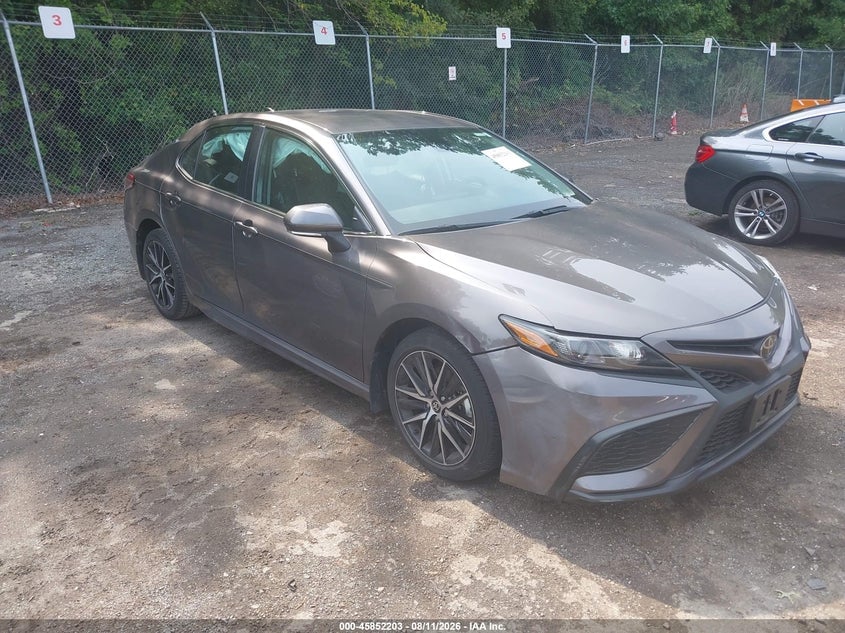 2024 TOYOTA CAMRY SE | 4T1G11AK4RU262428 | UPCARS