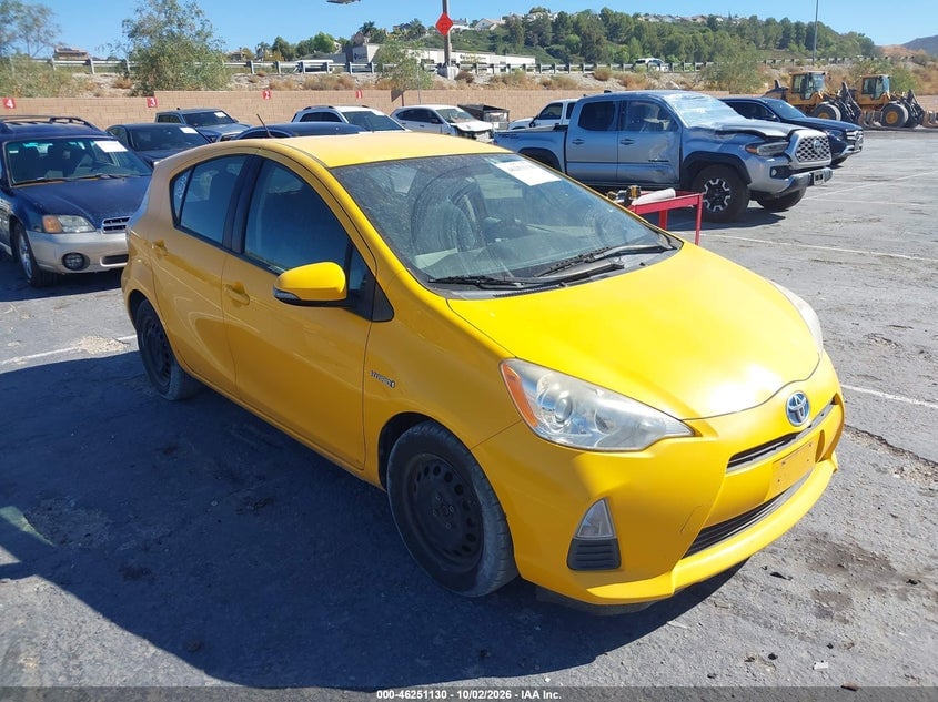 2014 TOYOTA PRIUS C TWO | JTDKDTB31E1068671 | UPCARS