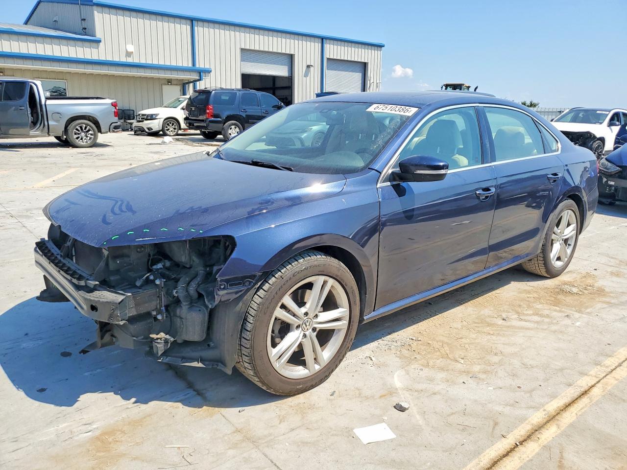 2015 VOLKSWAGEN PASSAT SE | 1VWBV7A37FC028054 | UPCARS