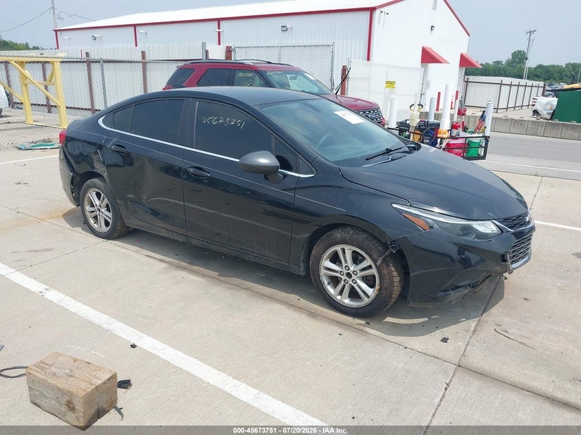 2018 CHEVROLET CRUZE LT AUTO | 1G1BE5SM2J7246296 | UPCARS
